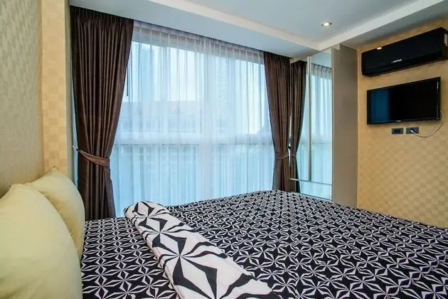 One Bedroom Suite