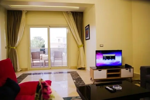 Grand Apart Daire, 3 Yatak Odası, Sigara İçilebilir, Havuz Manzaralı