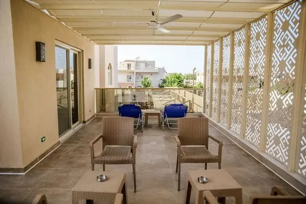 Grand Apart Daire, 3 Yatak Odası, Sigara İçilebilir, Havuz Manzaralı