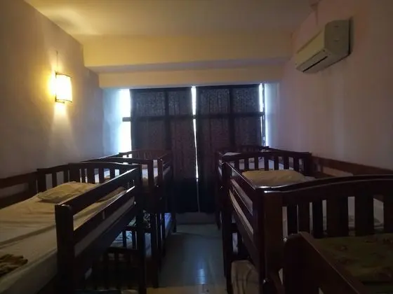 Standard Ortak Ranzalı Oda, Sadece kadınlar için