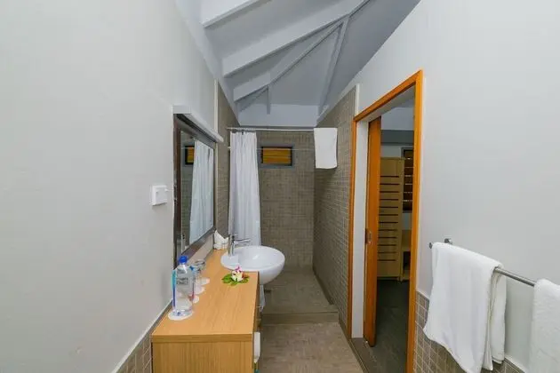 Villa (Ocean Breeze Bure)