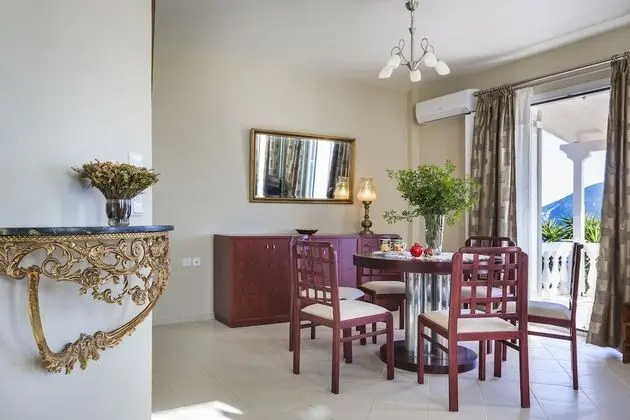 Villa, 4 Yatak Odası, Kişiye Özel Havuzlu, Deniz Manzaralı