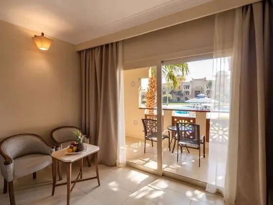 Family Room, Garden View