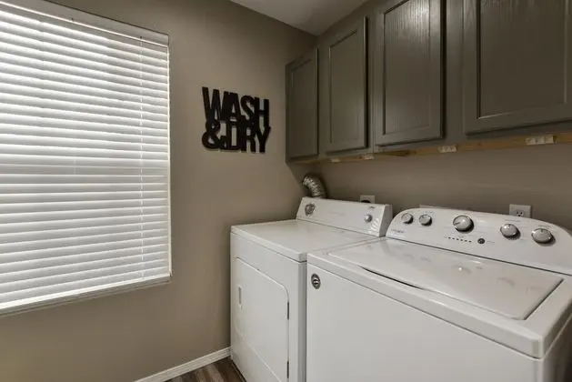 Daire (Serenity NOW **REMODELED - Pool - NO )
