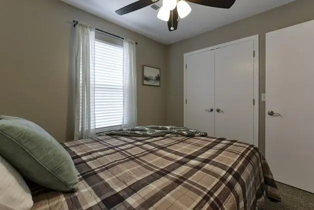 Daire (Serenity NOW **REMODELED - Pool - NO )