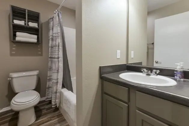 Daire (Serenity NOW **REMODELED - Pool - NO )