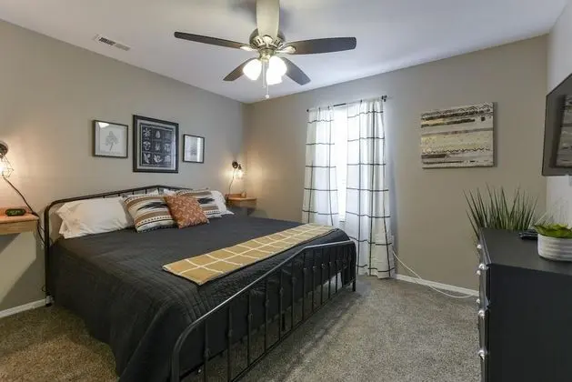 Daire (Serenity NOW **REMODELED - Pool - NO )