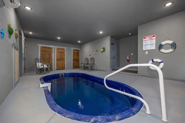 Dağ Evi, Birden Çok Yatak, Sıcak Su Havuzu