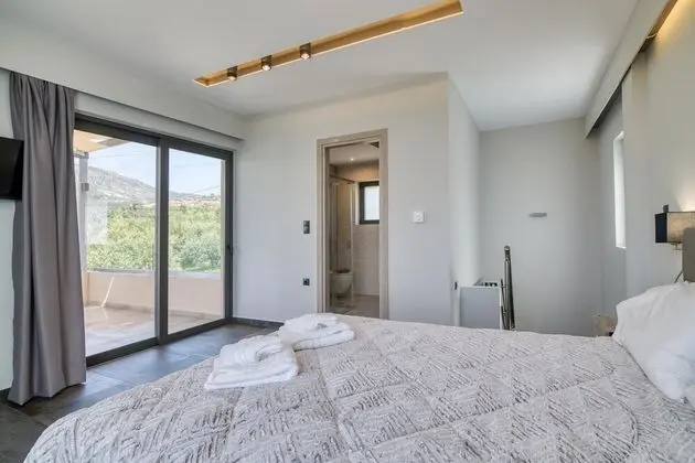 Family Ev, Birden Çok Yatak, 2 Banyolu, Bahçeli (Serenity Suites Sea View 2)