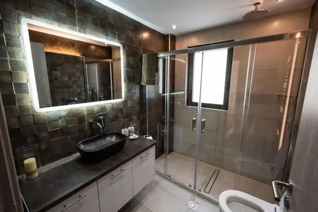 Family Ev, Birden Çok Yatak, 2 Banyolu, Bahçeli (Serenity Suites Sea View 2)