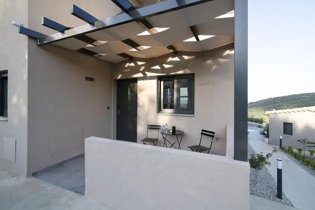 Family Ev, Birden Çok Yatak, 2 Banyolu, Bahçeli (Serenity Suites Sea View 2)