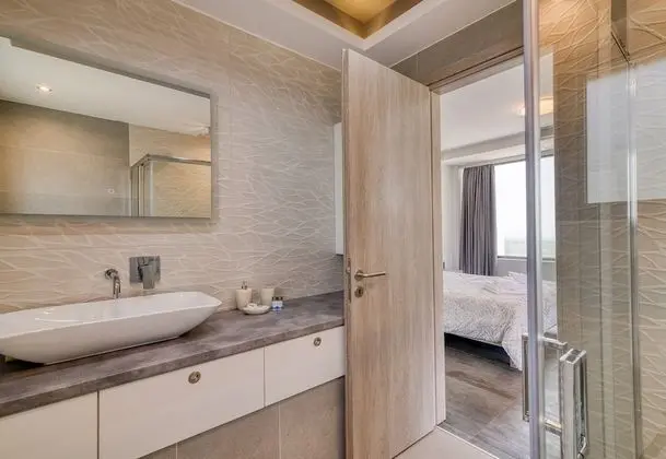 Family Ev, Birden Çok Yatak, 2 Banyolu, Bahçeli (Serenity Suites Sea View 2)