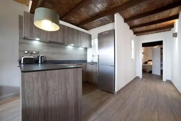 Apart Daire (Atic, Ronda Universitat 13)