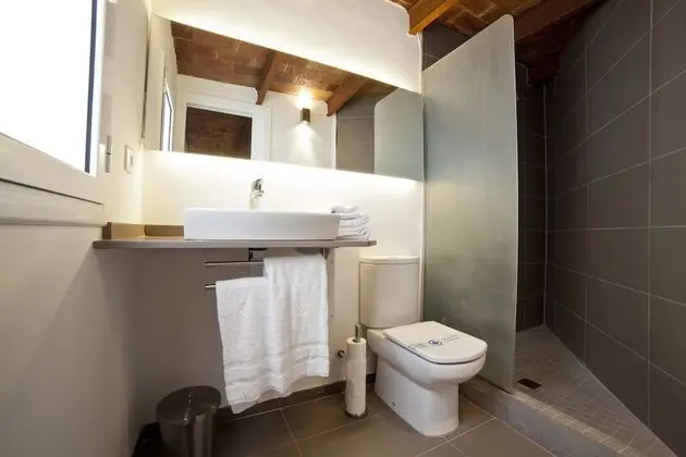 Apart Daire (Atic, Ronda Universitat 13)