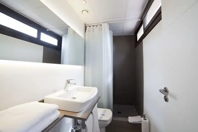 Apart Daire (Atic, Ronda Universitat 13)