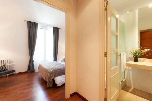 Deluxe Apart Daire, 4 Yatak Odası (Ronda Universitat 17)