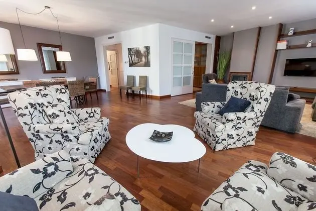 Deluxe Apart Daire, 4 Yatak Odası (Ronda Universitat 17)