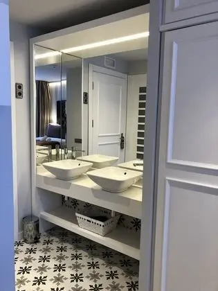 Superior Tek Büyük Yataklı Oda
