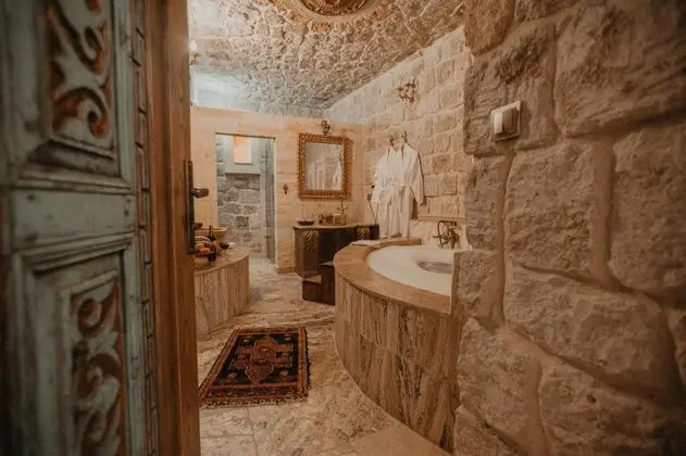 Pirinçli Oda, Jakuzili