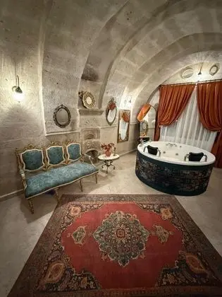 Sultan Suit, Vadi Manzaralı, Jakuzili