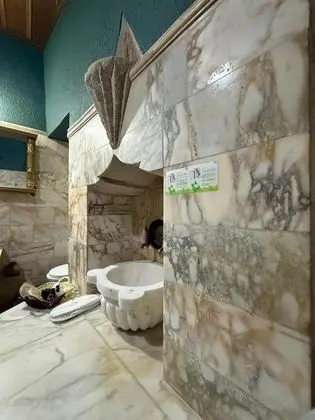 Sultan Suit, Vadi Manzaralı, Jakuzili