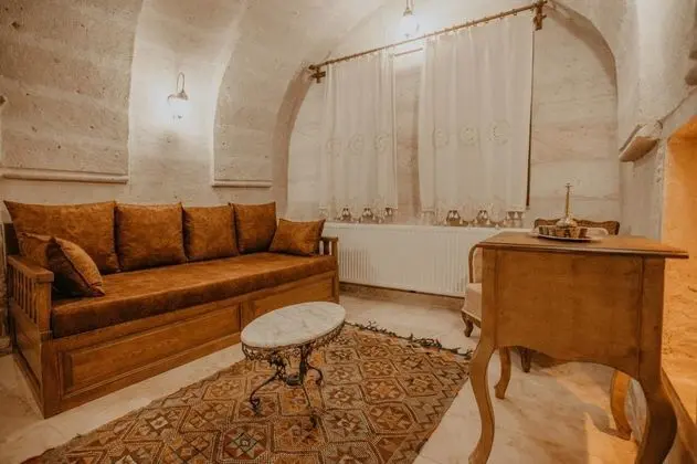 Türk Odası, Vadi Manzaralı, Jakuzili