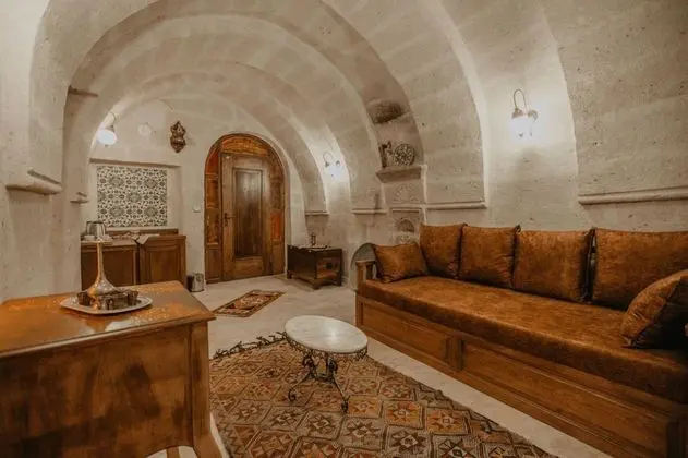 Türk Odası, Vadi Manzaralı, Jakuzili