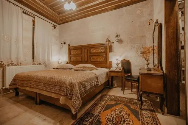 Türk Odası, Vadi Manzaralı, Jakuzili