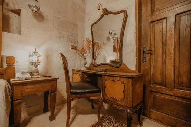 Türk Odası, Vadi Manzaralı, Jakuzili