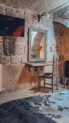 Üzümlü Oda, Jakuzili