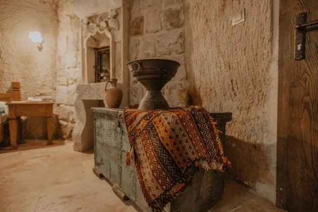 Üzümlü Oda, Jakuzili