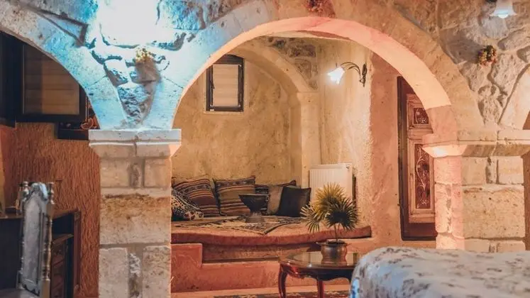 Üzümlü Oda, Jakuzili