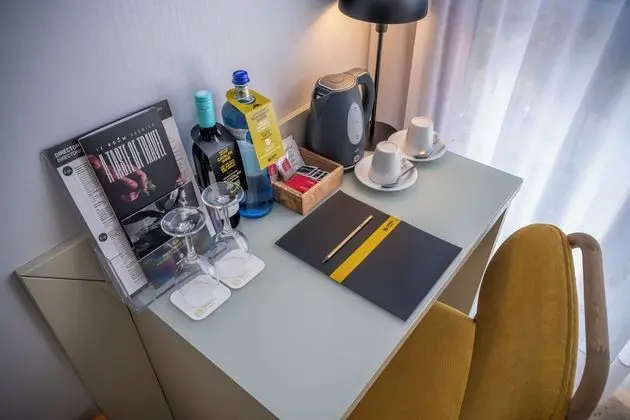 Comfort Tek Büyük veya İki Ayrı Yataklı Oda