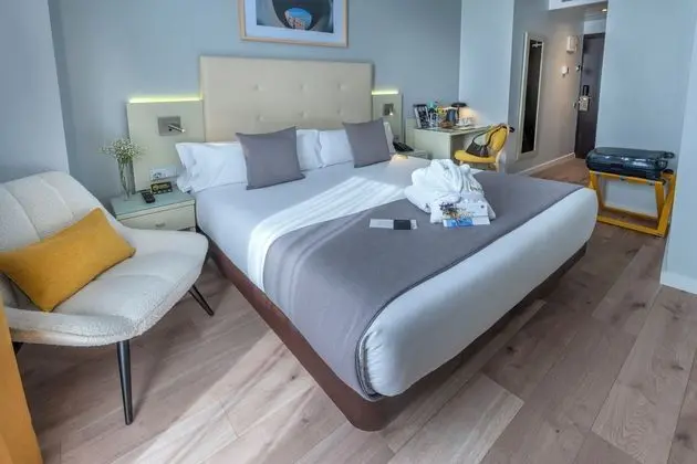 Comfort Tek Büyük veya İki Ayrı Yataklı Oda