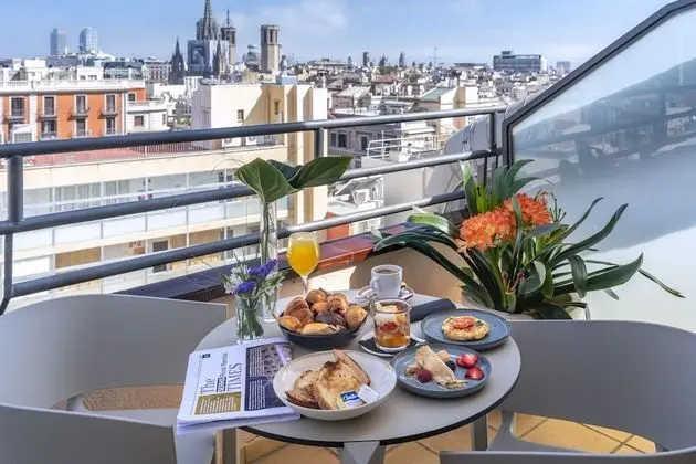 Deluxe Büyük Yataklı Tek Kişilik Oda, Balkon