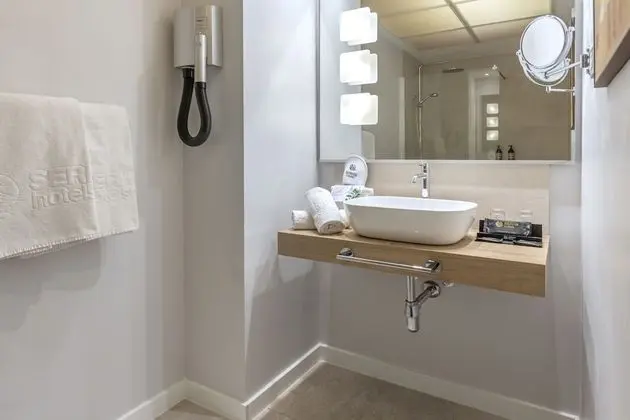 Deluxe Büyük Yataklı Tek Kişilik Oda, Balkon