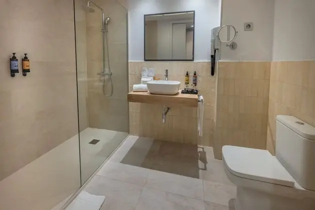 Deluxe Büyük Yataklı Tek Kişilik Oda, Balkon