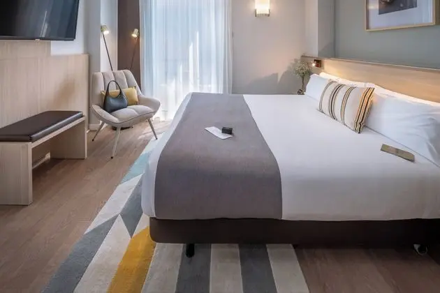 Deluxe Tek Büyük veya İki Ayrı Yataklı Oda