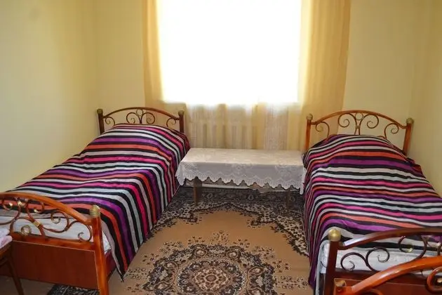Üç Kişilik Oda