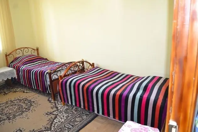 Üç Kişilik Oda
