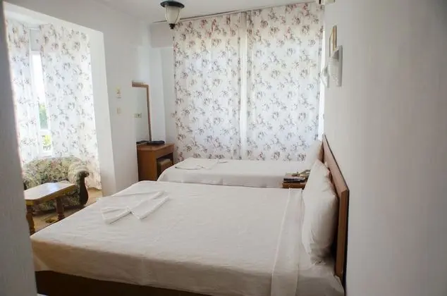 Standard Üç Kişilik Oda