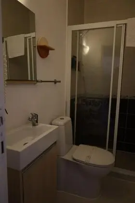 Standart Oda, Simge Yapı Manzaralı