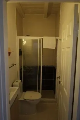 Standart Oda, Simge Yapı Manzaralı,