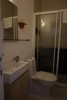 Standart Oda, Simge Yapı Manzaralı,