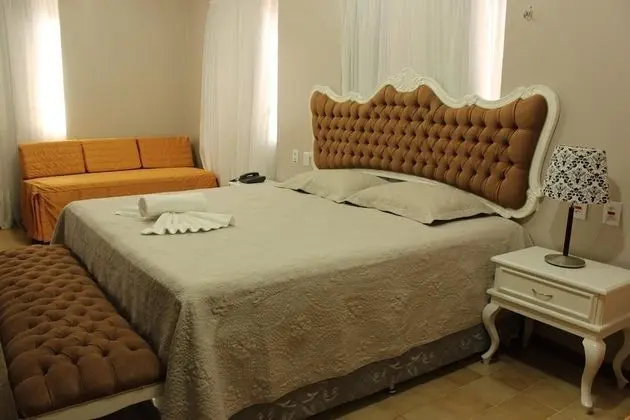 Üç Kişilik Oda