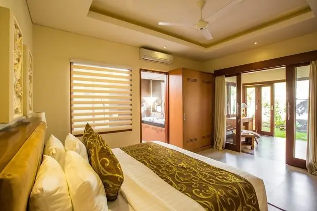 Villa, 4 Yatak Odası, Kişiye Özel Havuzlu