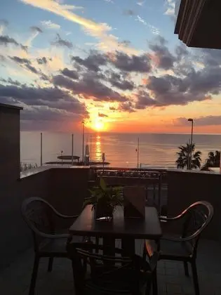 Standard Tek Büyük Yataklı Oda, Balkon, Deniz Manzaralı