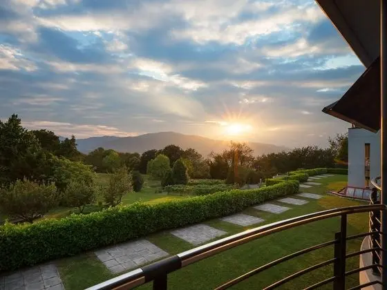 Romantic Tek Büyük Yataklı Oda, 1 Büyük (Queen) Boy Yatak, Dağ Manzaralı