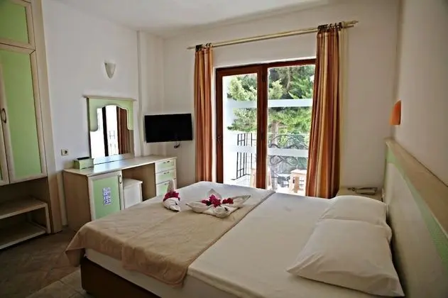 Standard Oda, Bahçe Manzaralı