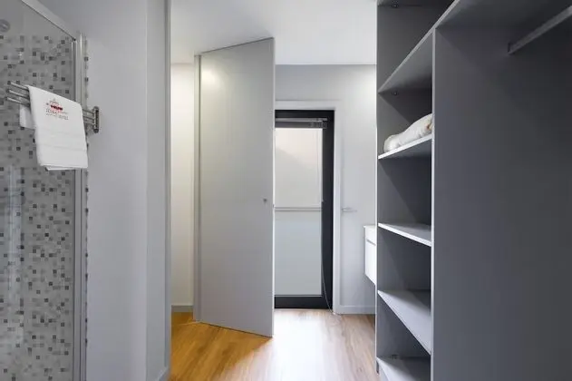 Tek Büyük veya İki Ayrı Yataklı Oda (Room 3)
